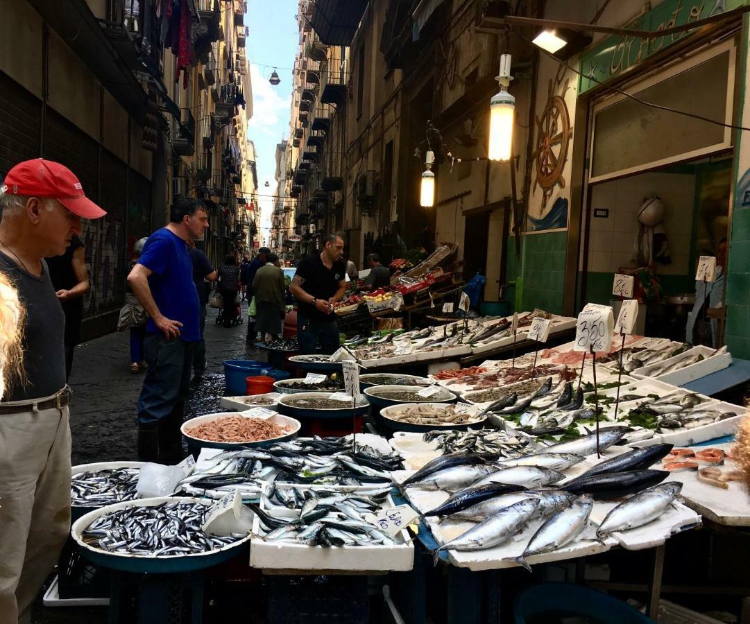 Apartamento Casa G&G Pignasecca 2 Nel Cuore Di Napoli Exterior foto