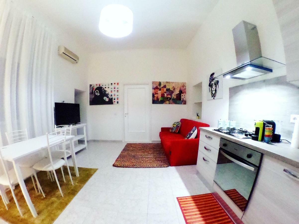 Casa G&G Pignasecca 2 Nel Cuore Di Napoli Exterior foto