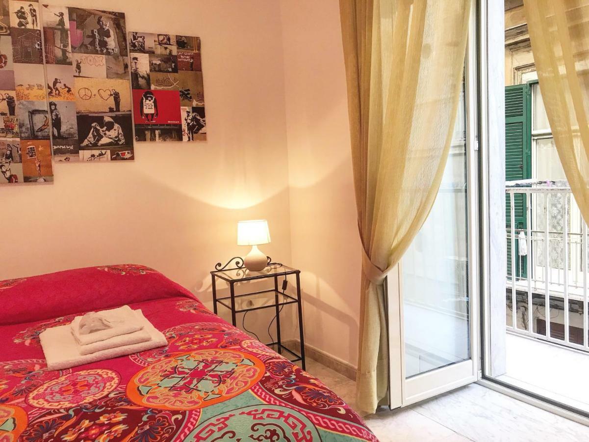 Apartamento Casa G&G Pignasecca 2 Nel Cuore Di Napoli Exterior foto