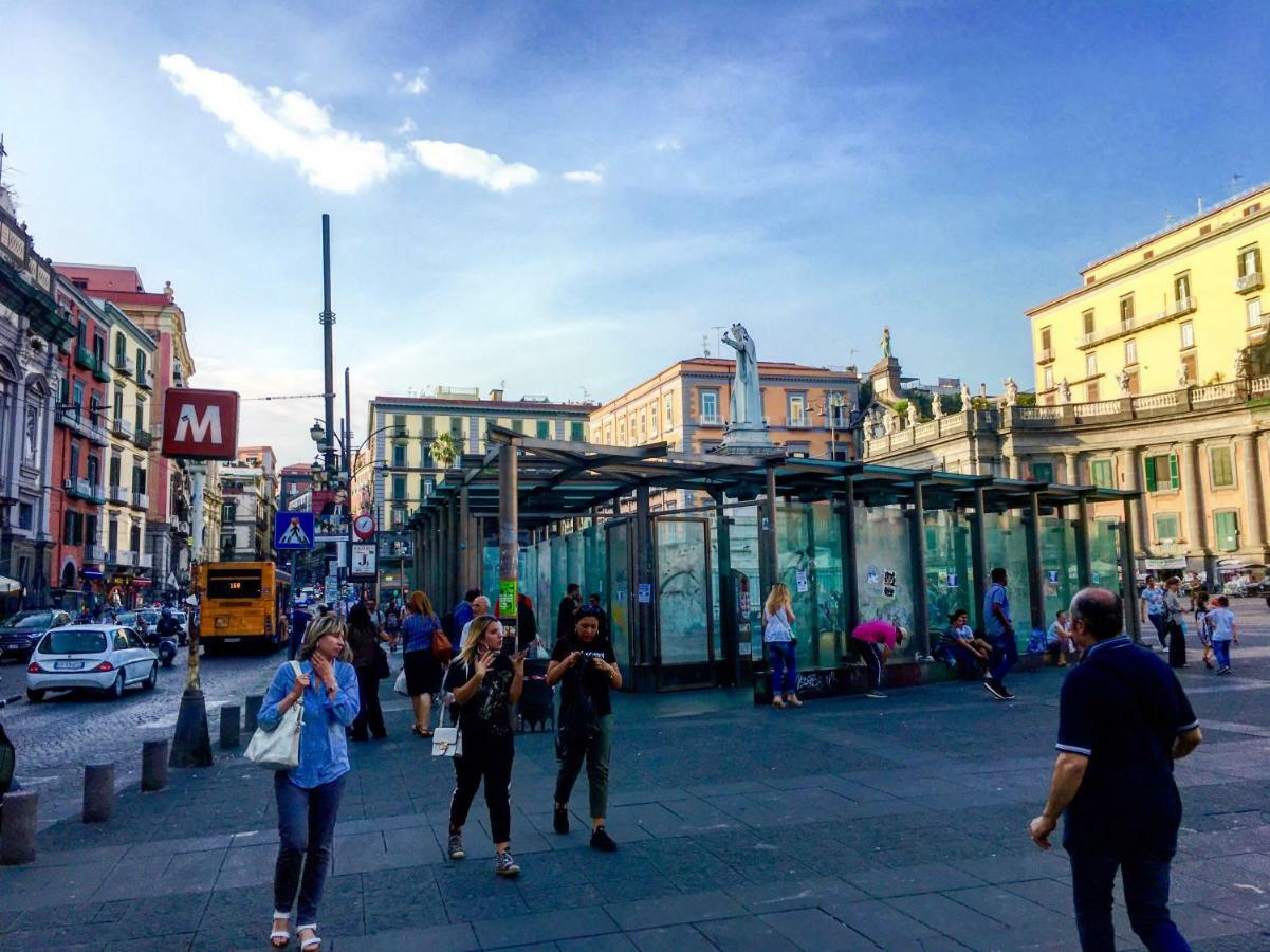 Apartamento Casa G&G Pignasecca 2 Nel Cuore Di Napoli Exterior foto