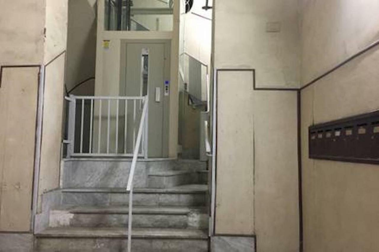 Apartamento Casa G&G Pignasecca 2 Nel Cuore Di Napoli Exterior foto